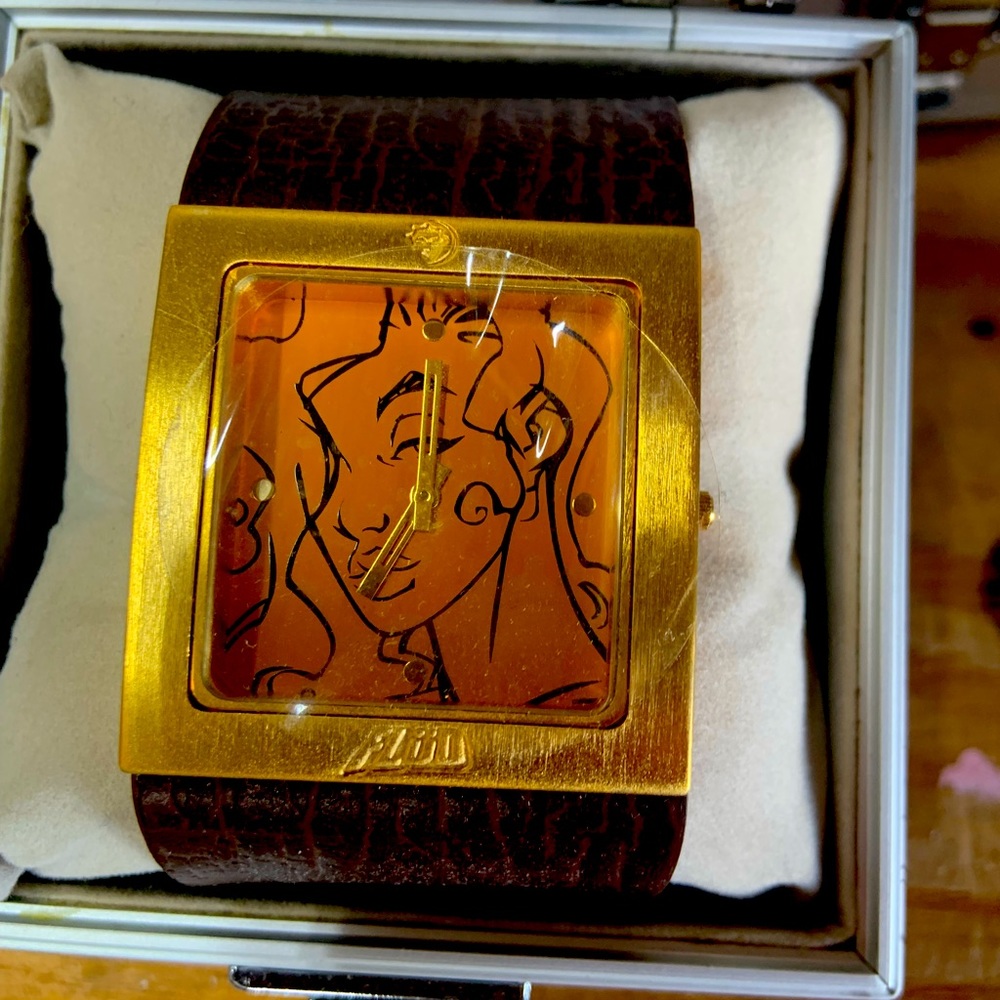 VINTAGE FLUD Watch